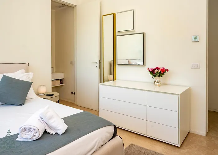 Domus Consalvi - Ponte Milvio Apartment *